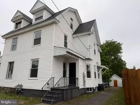 714 N 3rd St, Millville, NJ 08332