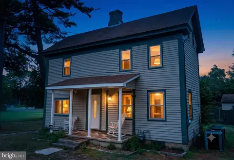 431 435 Main St, Dorchester, NJ 08316