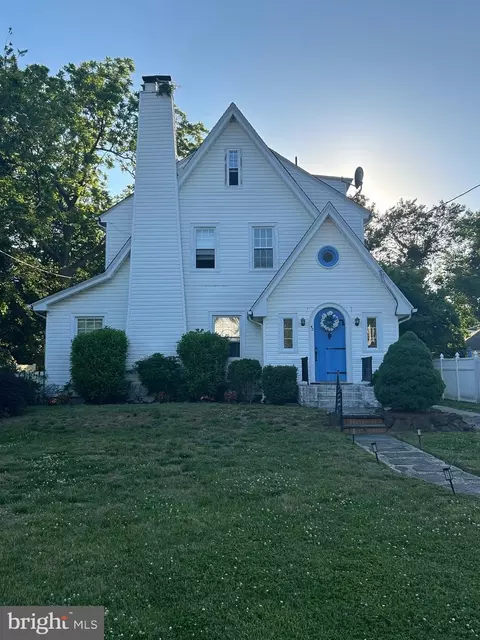42 S State St, Vineland, NJ 08360