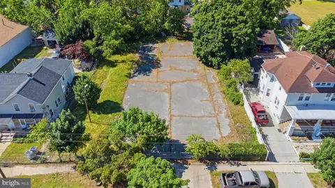 717 E Almond St, Vineland, NJ 08360