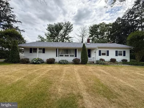 4201 Genoa Ave, Vineland, NJ 08361