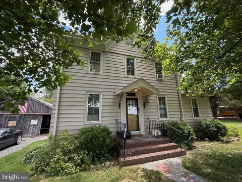 79 Pier Rd, Greenwich, NJ 08323