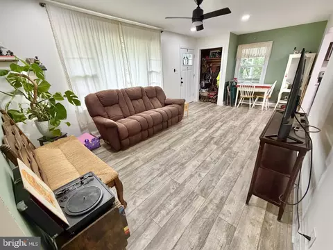 2413 Shelburn Rd, Millville, NJ 08332