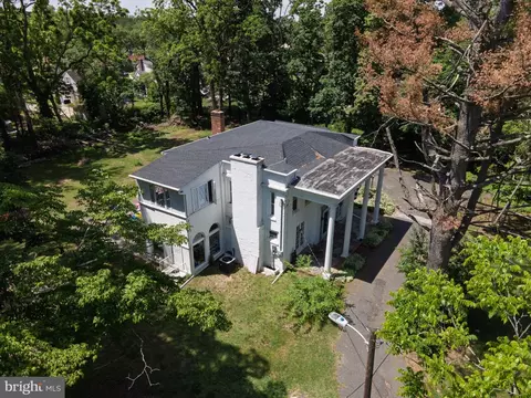 1071 E Park Ave, Vineland, NJ 08360