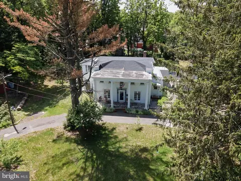 1071 E Park Ave, Vineland, NJ 08360
