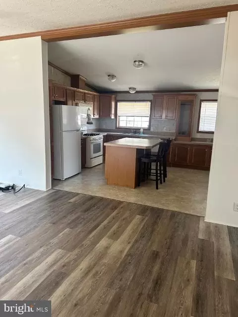 2110 Mays Landing Rd #207, Millville, NJ 08332