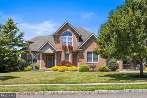 1762 Ferrari Dr, Vineland, NJ 08361