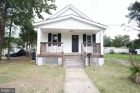 303 N 9th St, Millville, NJ 08332