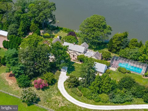 24 Back Neck Rd, Fairton, NJ 08320