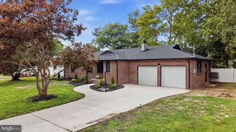 1180 E Park Ave, Vineland, NJ 08360
