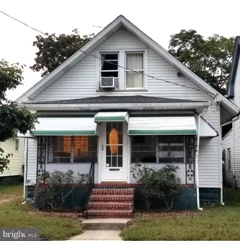 106 N 7th St N, Millville, NJ 08332