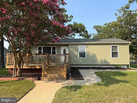 1141 Robin Ter, Millville, NJ 08332