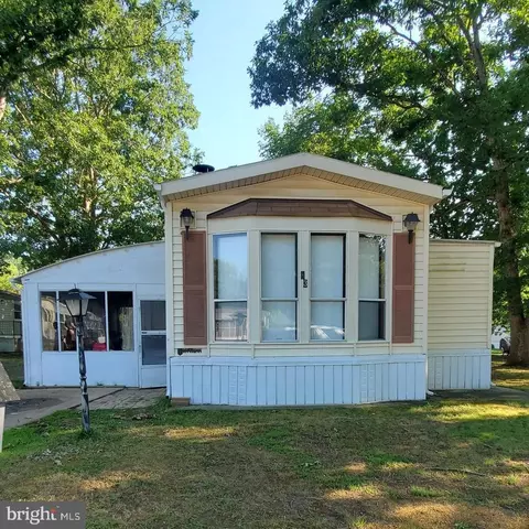 1616 Pennsylvania Ave #83, Vineland, NJ 08361