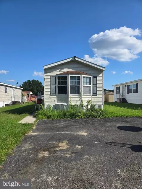 292 Fairview Dr, Millville, NJ 08332