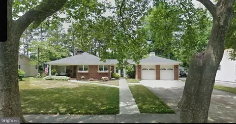 38 Evelyn Ave, Vineland, NJ 08360