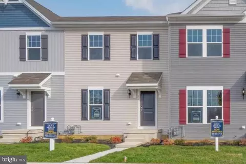 44 Whitaker Ct, Millville, NJ 08332
