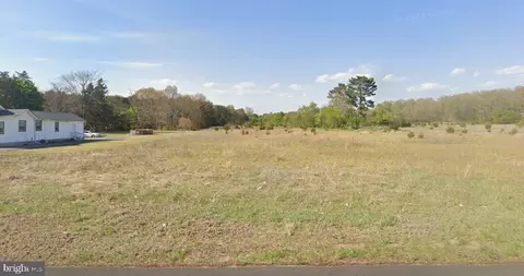 1252 W Oak Rd, Vineland, NJ 08360