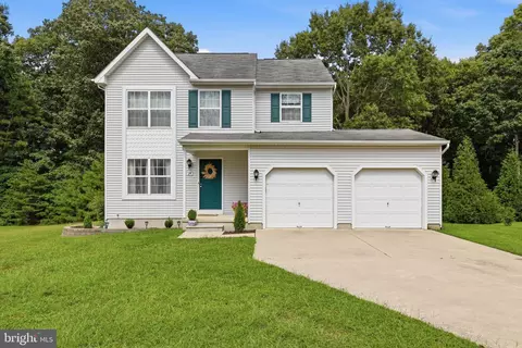 24 Churchill Dr, Millville, NJ 08332