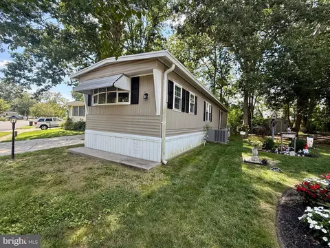 1616 Pennsylvania Ave #48, Vineland, NJ 08361