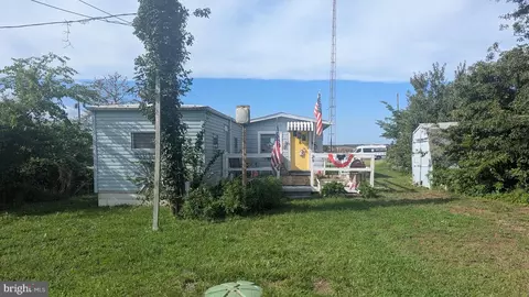 28 Louisiana Ave, Fortescue, NJ 08321