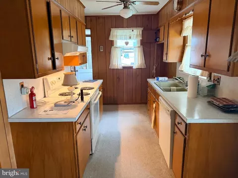 Kitchen - 7 Preston Ave, Bridgeton, NJ 08302 photo 2 of 2