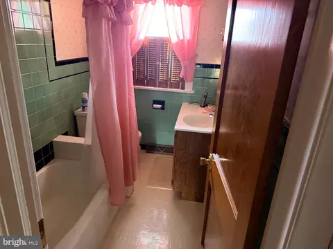 Bath - 7 Preston Ave, Bridgeton, NJ 08302 photo 1 of 1