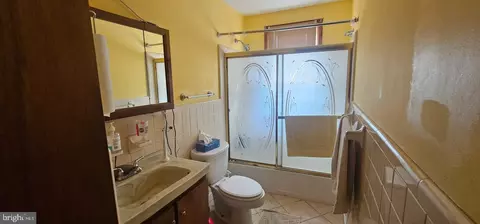 Entry Way - 900 E Commerce St, Bridgeton, NJ 08302 photo 3 of 7
