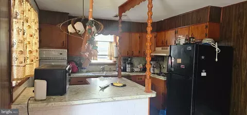 Entry Way - 900 E Commerce St, Bridgeton, NJ 08302 photo 1 of 7