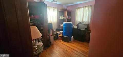 Entry Way - 900 E Commerce St, Bridgeton, NJ 08302 photo 4 of 7