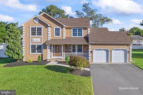520 Kristian Dr, Vineland, NJ 08360