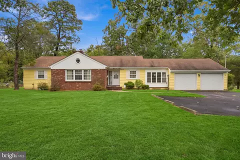 81 N Sharp St, Millville, NJ 08332