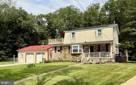 312 SW Lakeshore Dr, Millville, NJ 08332