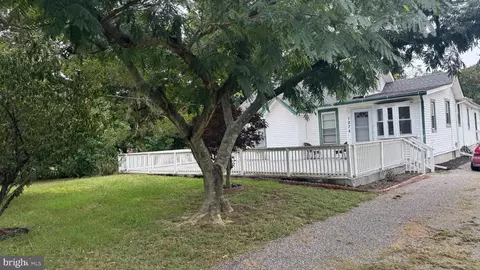 1278 W Oak Rd, Vineland, NJ 08360