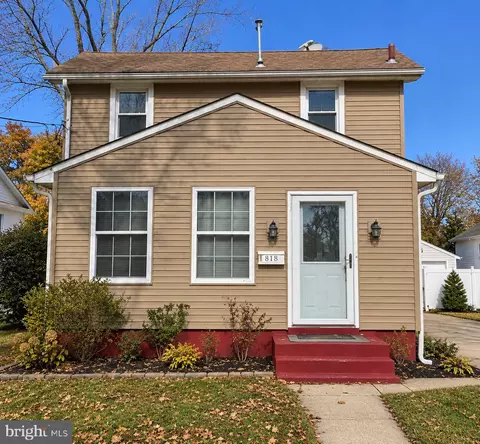818 E Grape St, Vineland, NJ 08360
