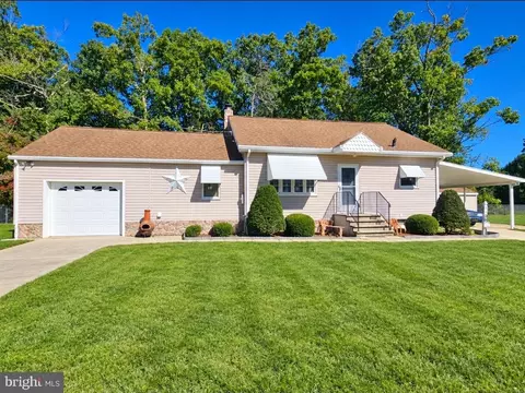 1128 W Park Ave, Vineland, NJ 08360
