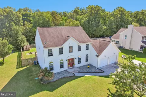 2245 Gettysburg Dr, Vineland, NJ 08361