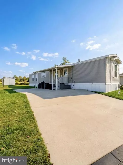 768 E Garden Rd #75, Vineland, NJ 08360