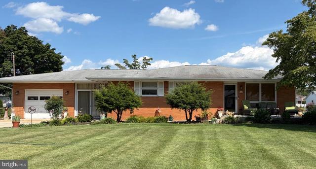 727 S Myrtle St, Vineland, NJ 08360