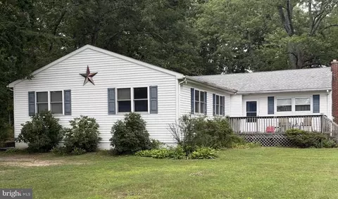 1302 Garry Ave, Vineland, NJ 08361