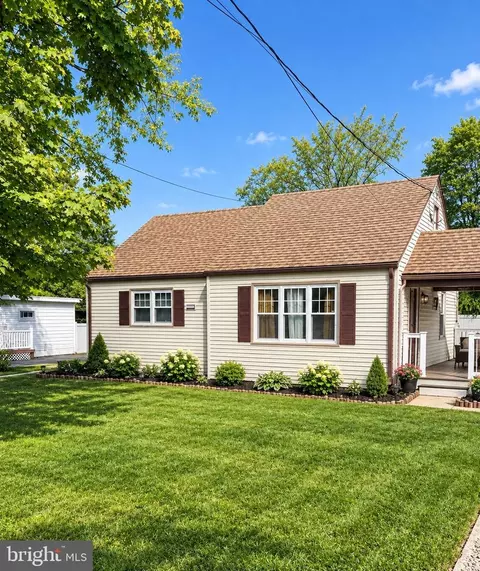 1606 Wallace St, Vineland, NJ 08360