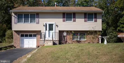 1274 Heights Pl, Vineland, NJ 08360