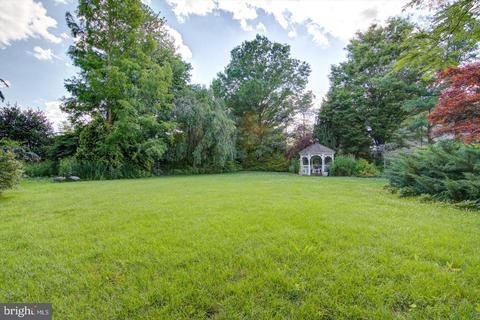103 Renaissance Dr, Cherry Hill, NJ 08003
