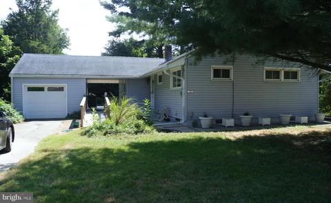39 Chestnut Ave, Berlin, NJ 08009