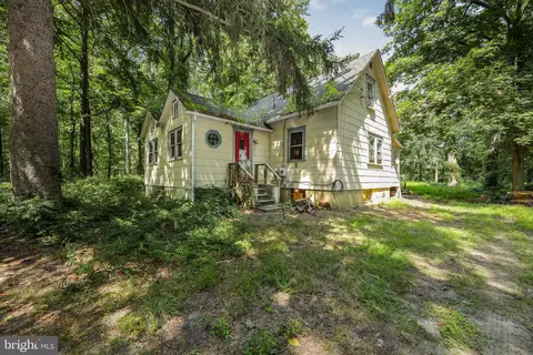 578 Zoe Rd, Sicklerville, NJ 08081