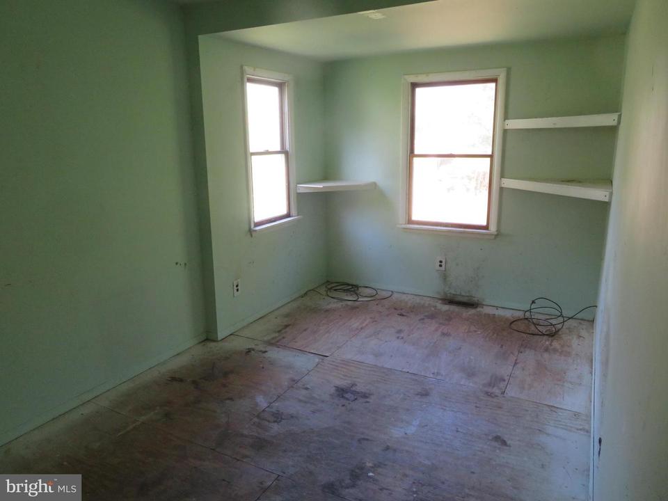  1038 Central Ave, Runnemede, NJ 08078 photo 18