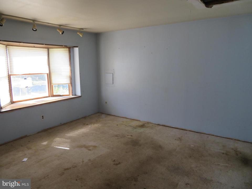  1038 Central Ave, Runnemede, NJ 08078 photo 5