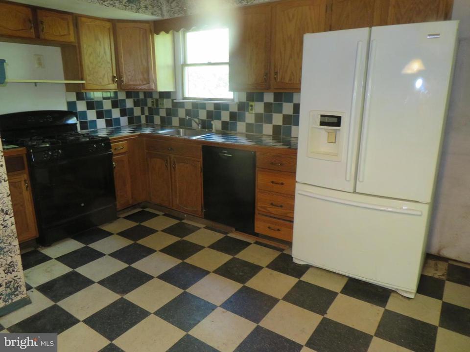  1038 Central Ave, Runnemede, NJ 08078 photo 8