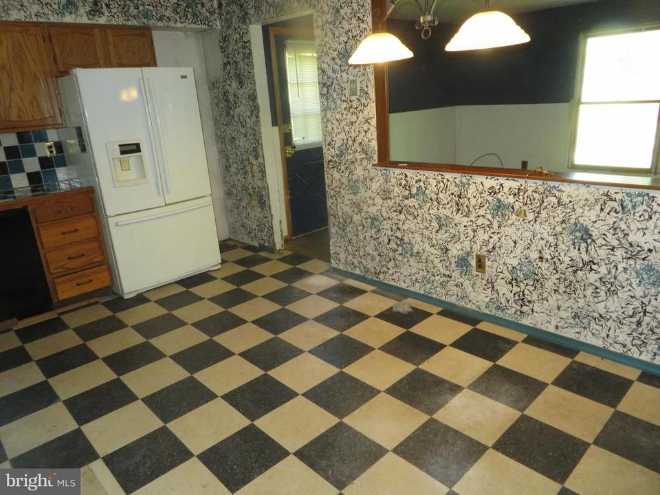  1038 Central Ave, Runnemede, NJ 08078 photo 6