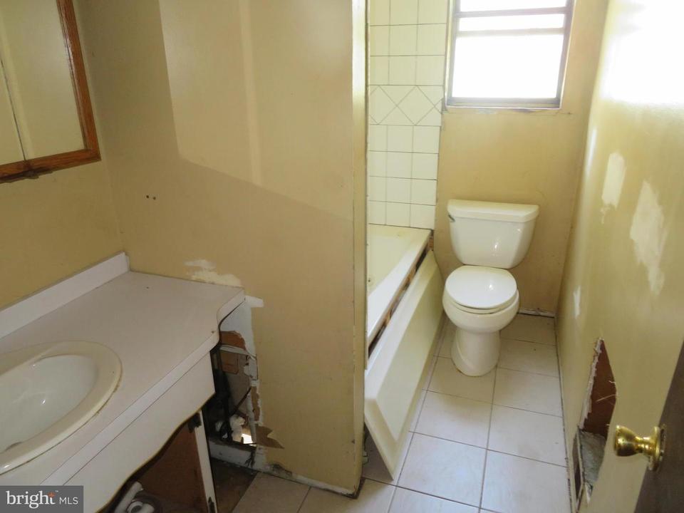  1038 Central Ave, Runnemede, NJ 08078 photo 20