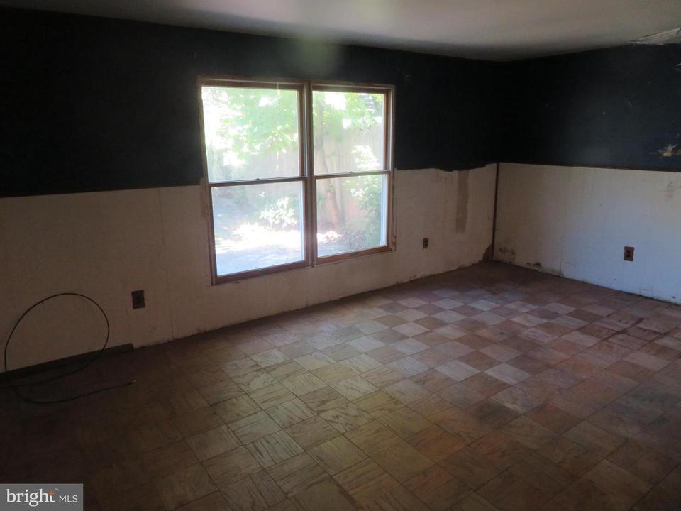  1038 Central Ave, Runnemede, NJ 08078 photo 9